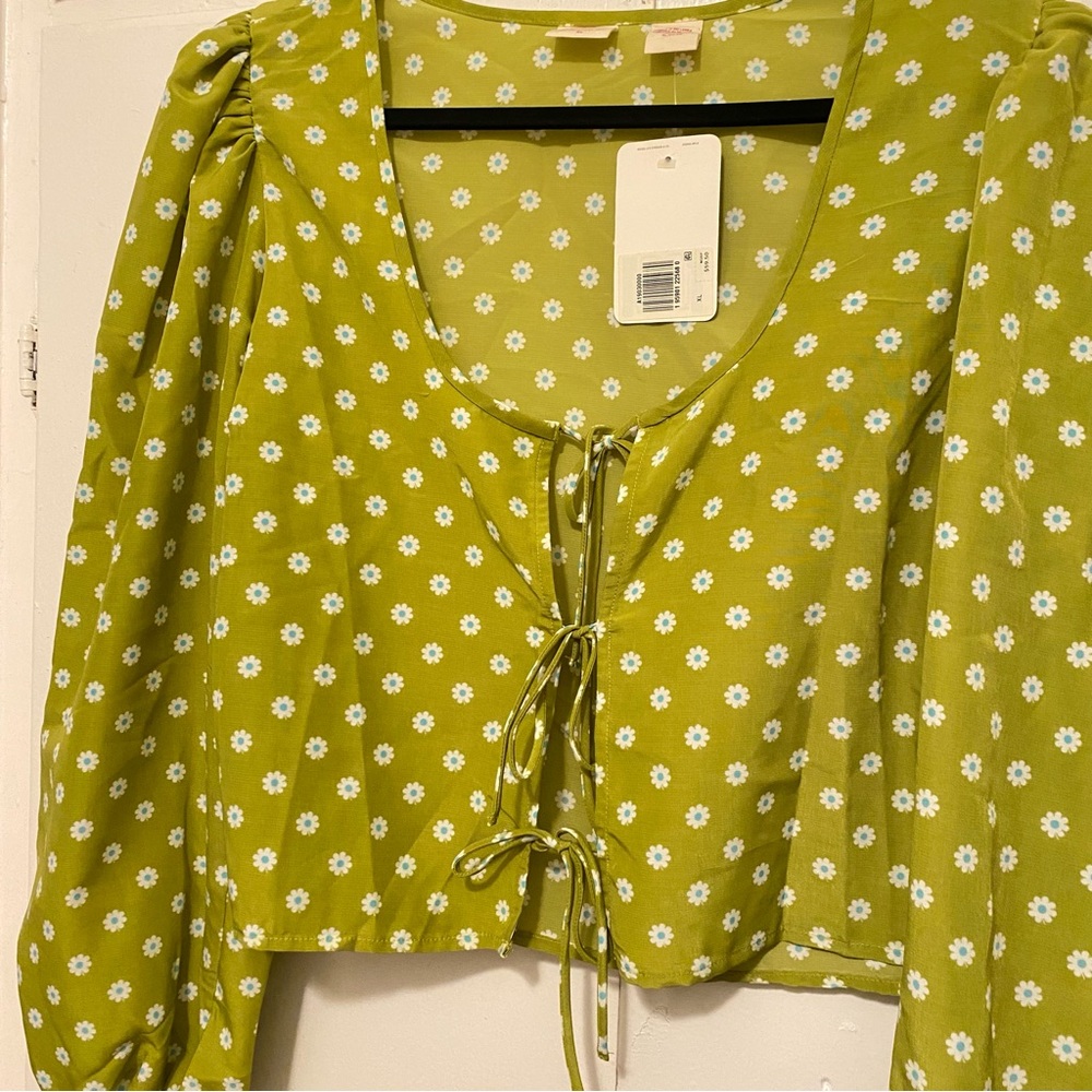 NWT Levi's Embry Tie Front Blouse - Picture 2 of 6